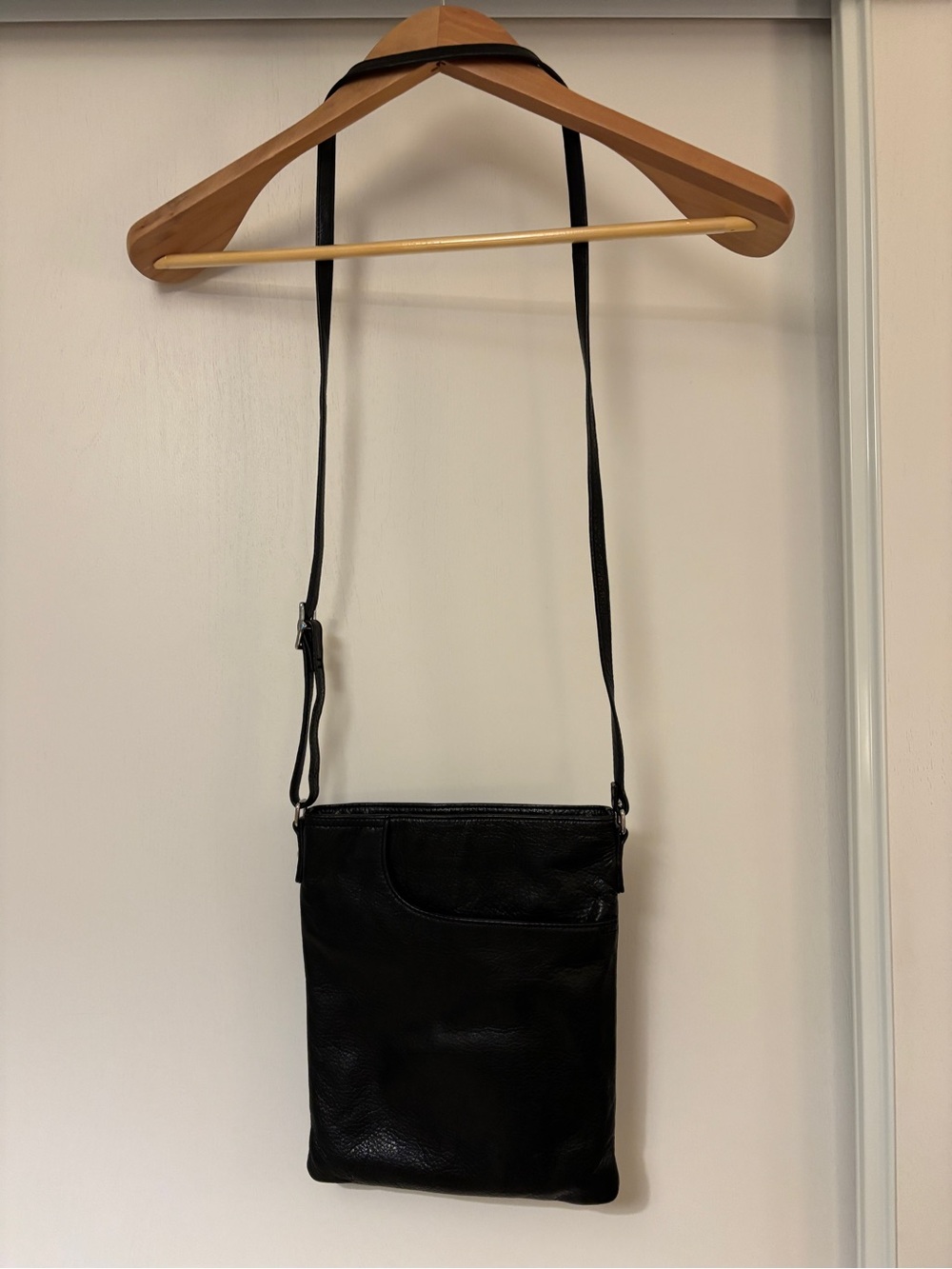 Margot Radley Crossbody Black Pebbled Leather Slim 90s Minimalist 7 Pockets - Picture 5 of 14